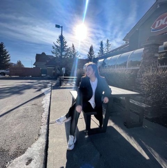 Meet your Posher, Hya - Picture 1 of 1